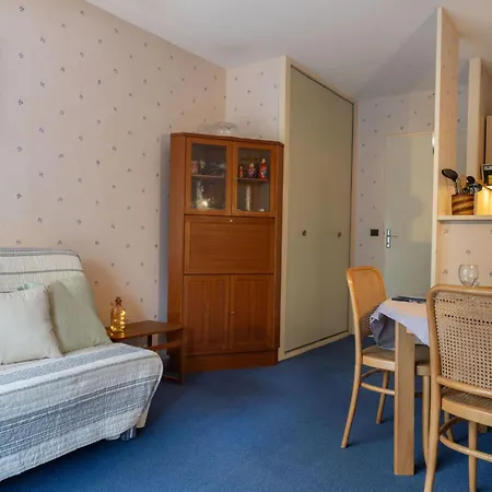 Eugenie-4 By Interhome